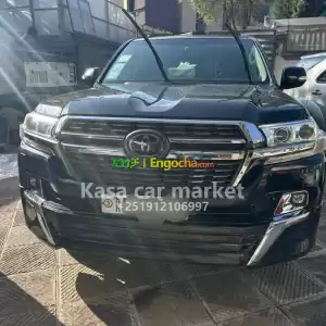    VX.R Europe Make:Toyota Model:Landcruiser V8 VX.RYear:2020Europe standard real Engine: Price in Ethiopia